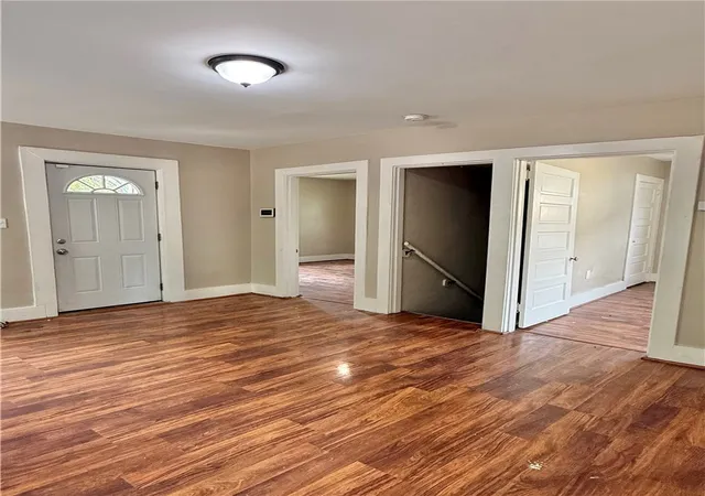 Photo 3 of Single family home for sale at 301 Run St, Carnegie, PA 15106 | MLS# 1765272 | Listing updated on 2026-09-09