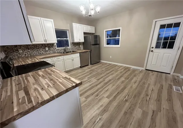Photo 3 of Single family home for sale at 1150 Arch St, City Of Washington, PA 15301 | MLS# 1765317 | Listing updated on 2026-09-09