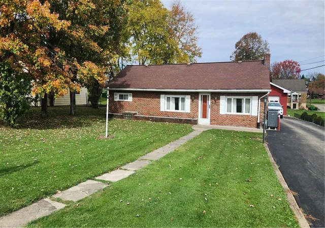 Photo 2 of Single family home for sale at 218 Arlington Ave, Twp Of But Nw, PA 16001 | MLS# 1765318 | Listing updated on 2026-10-16