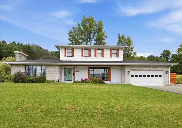 Photo 1 of Single family home for sale at 1535 Indian Crk Valley Rd, Saltlick Twp, PA 15462 | MLS# 1765086 | Listing updated on 2026-09-03