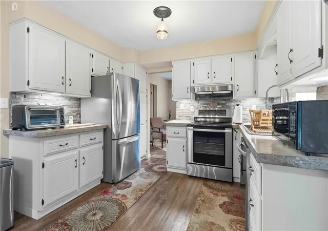 Photo 4 of Single family home for sale at 1535 Indian Crk Valley Rd, Saltlick Twp, PA 15462 | MLS# 1765086 | Listing updated on 2026-09-03