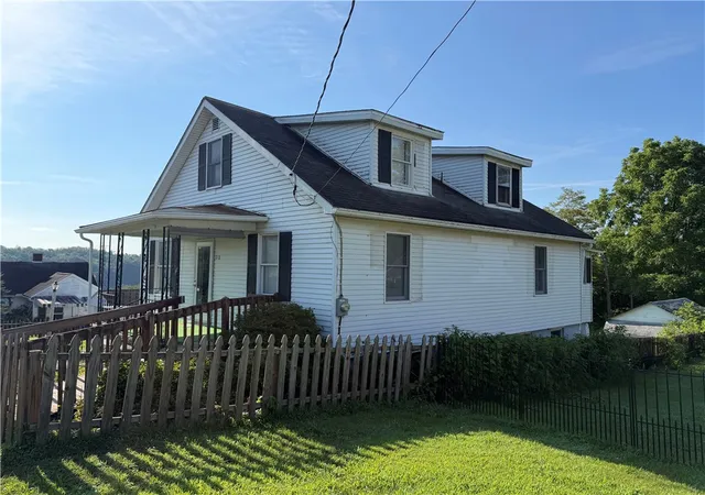 Photo 2 of Single family home for sale at 710 Wellington Ave, Luzerne Twp, PA 15450 | MLS# 1765204 | Listing updated on 2026-10-16