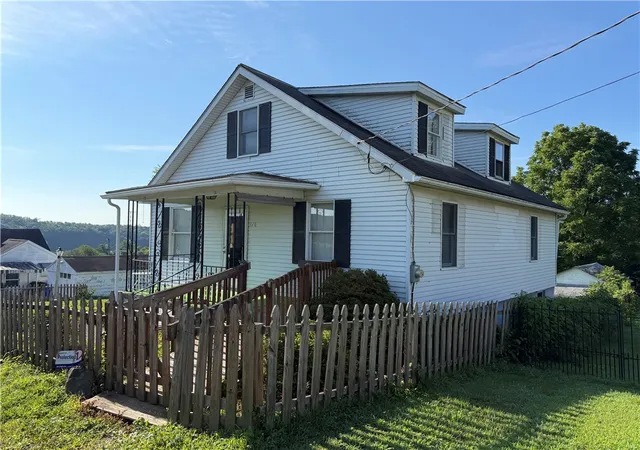 Photo 3 of Single family home for sale at 710 Wellington Ave, Luzerne Twp, PA 15450 | MLS# 1765204 | Listing updated on 2026-10-07