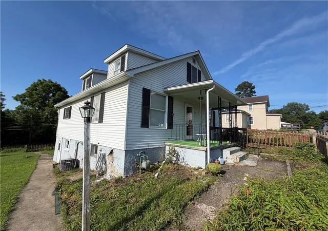 Photo 4 of Single family home for sale at 710 Wellington Ave, Luzerne Twp, PA 15450 | MLS# 1765204 | Listing updated on 2026-10-07
