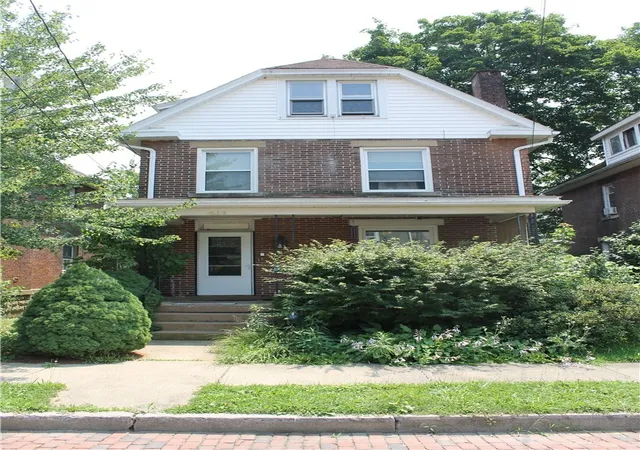 Photo 1 of Single family home for sale at 811 Wood St, Butler, PA 16001 | MLS# 1765379 | Listing updated on 2026-09-08