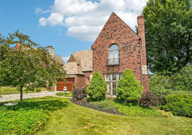 Photo 3 of Sale Pending at 3858 Brownsville Rd, Pittsburgh, PA 15227 | MLS# 1765413 | Listing updated on 2026-09-14
