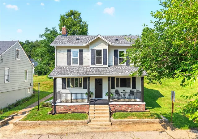 Photo 2 of Single family home for sale at 1346 Keim St, Crescent, PA 15046 | MLS# 1765217 | Listing updated on 2026-09-10