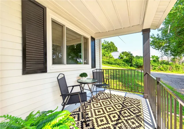 Photo 3 of Single family home for sale at 1346 Keim St, Crescent, PA 15046 | MLS# 1765217 | Listing updated on 2026-09-10