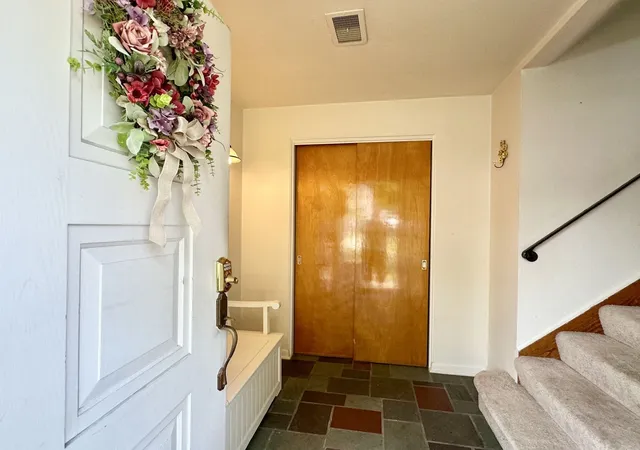 Photo 3 of Single family home for sale at 2781 Grant St, New Kensington, PA 15068 | MLS# 1765608 | Listing updated on 2026-09-05