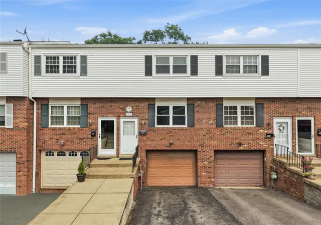 Photo 1 of Townhouse for sale at 232 S Grandview, Crafton, PA 15205 | MLS# 1765595 | Listing updated on 2026-09-04