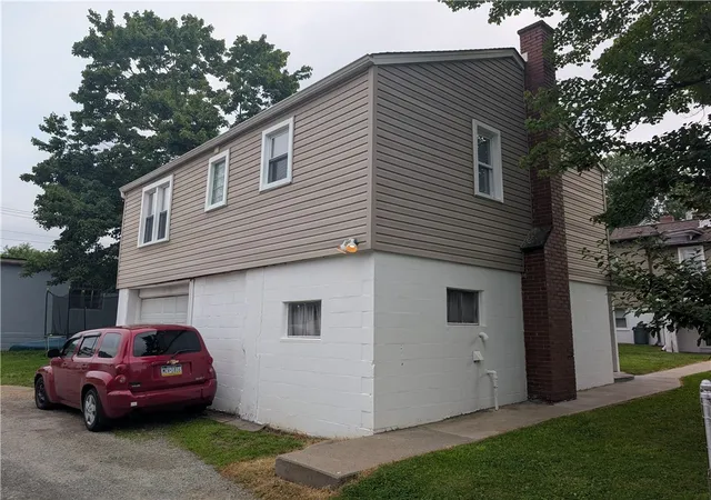 Photo 4 of Multi family home for sale at 62 Madison Ave, Greensburg, PA 15601 | MLS# 1765690 | Listing updated on 2026-09-10