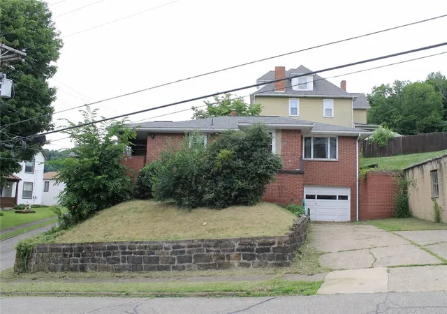 Photo 1 of Single family home for sale at 119 Washington St, Freeport, PA 16229 | MLS# 1765719 | Listing updated on 2026-09-08