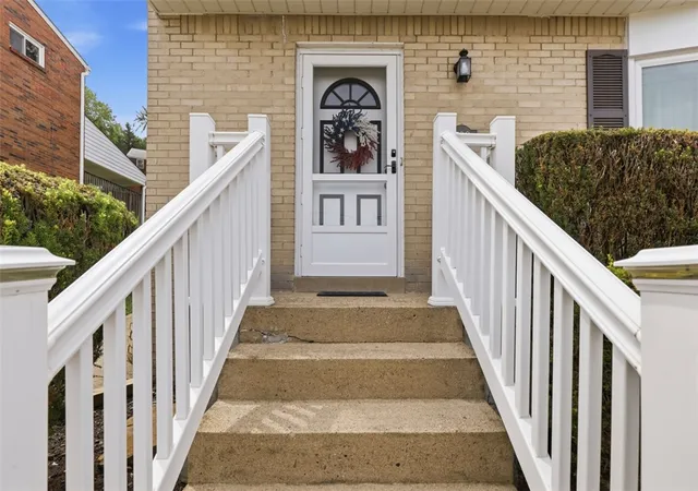 Photo 4 of Single family home for sale at 600 Calvert Ave, Pittsburgh, PA 15227 | MLS# 1765687 | Listing updated on 2026-09-05