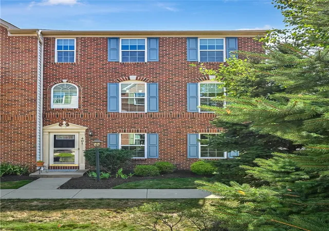 Photo 1 of Townhouse for sale at 401 Pointe View Dr, Adams Twp, PA 16046 | MLS# 1765822 | Listing updated on 2026-09-13