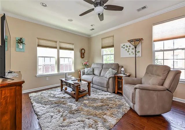 Photo 4 of Townhouse for sale at 401 Pointe View Dr, Adams Twp, PA 16046 | MLS# 1765822 | Listing updated on 2026-10-02