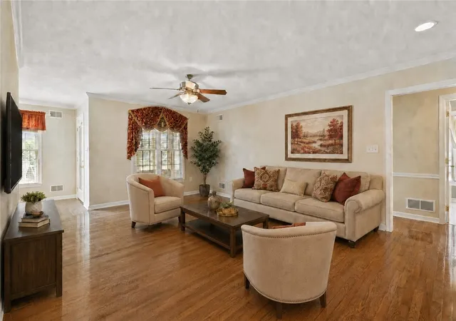 Photo 3 of Sale Pending at 502 Leah Ct, Gibsonia, PA 15044 | MLS# 1765906 | Listing updated on 2026-09-08