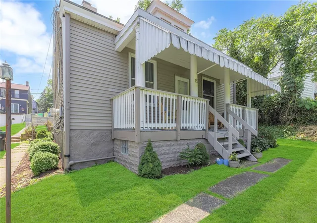 Single family home for sale at 157 Wood St, Etna, PA 15223 | MLS# 1765924