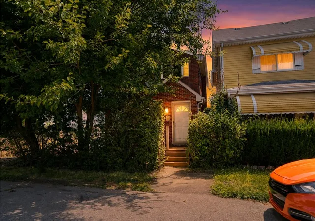 Photo 1 of Single family home for sale at 1615 Abraham St, Mc Keesport, PA 15132 | MLS# 1764116 | Listing updated on 2026-09-03