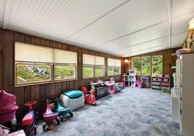 Photo 2 of Single family home for sale at 25 Liberty Ave, Burgettstown, PA 15021 | MLS# 1766077 | Listing updated on 2026-09-08