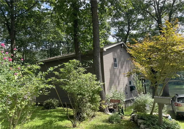 Photo 3 of Single family home for sale at 1850 Rockland Sta Rd, Kennerdell, PA 16374 | MLS# 1766171 | Listing updated on 2026-09-14