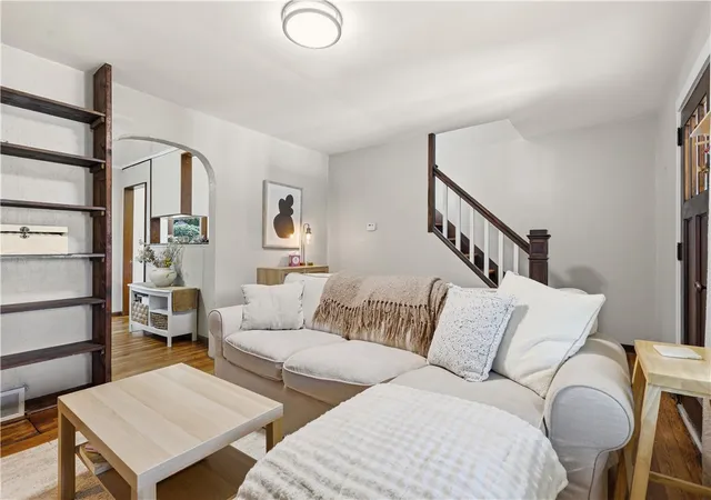 Photo 3 of Single family home for sale at 1633 Creedmoor Ave, Brookline, PA 15226 | MLS# 1765936 | Listing updated on 2026-09-11