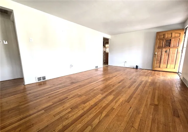 Photo 2 of Single family home for sale at 218 Skyport Rd, West Mifflin, PA 15122 | MLS# 1766071 | Listing updated on 2026-09-09