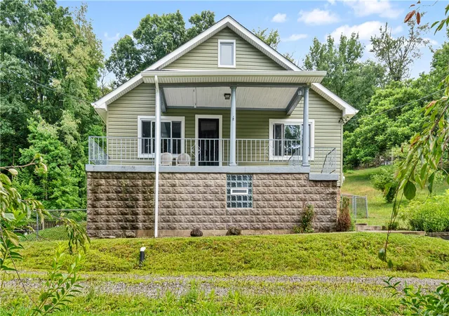 Photo 1 of Single family home for sale at 1470 Old Leechburg Rd, Plum Boro, PA 15239 | MLS# 1765716 | Listing updated on 2026-09-03