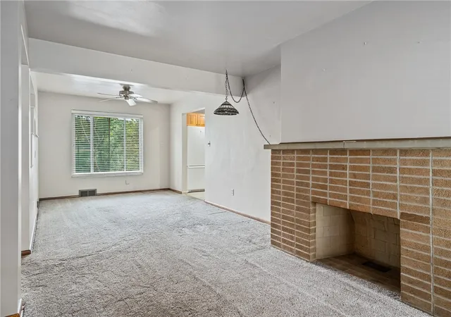 Photo 3 of Single family home for sale at 8 Norwich Ave, West View, PA 15229 | MLS# 1766202 | Listing updated on 2026-10-11