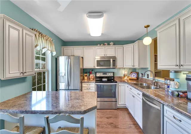 Photo 4 of Townhouse for sale at 116 Hillvue Dr, Seven Fields, PA 16046 | MLS# 1766459 | Listing updated on 2026-09-10