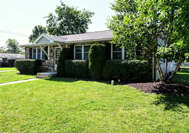 Photo 3 of Single family home for sale at 217 Vernon Ave, Belle Vernon, PA 15012 | MLS# 1766461 | Listing updated on 2026-09-07