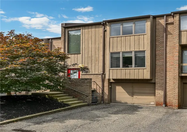 Photo 1 of Condo for sale at 302 Elm Ct, Ross Twp, PA 15237 | MLS# 1766291 | Listing updated on 2026-09-13