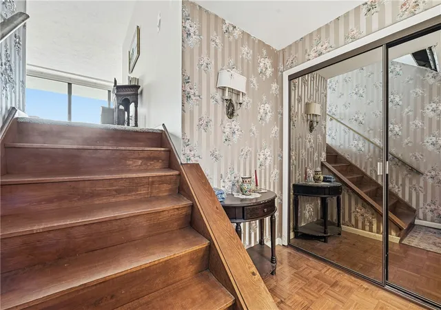 Photo 4 of House for sale at 1150 Bower Hl Rd #304C, Pittsburgh, PA 15243 | MLS# 1766099 | Listing updated on 2026-09-10