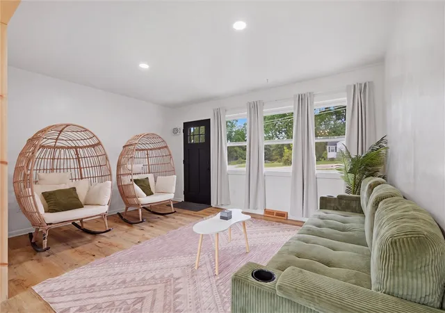 Photo 3 of Single family home for sale at 2251 Mercer W Middlesex Rd, Lackawannock Twp, PA 16159 | MLS# 1766491 | Listing updated on 2026-09-14