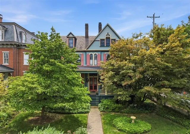 Photo 1 of Single family home for sale at 402 Peebles St, Sewickley, PA 15143 | MLS# 1766211 | Listing updated on 2026-10-21