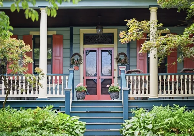 Photo 3 of Single family home for sale at 402 Peebles St, Sewickley, PA 15143 | MLS# 1766211 | Listing updated on 2026-09-27