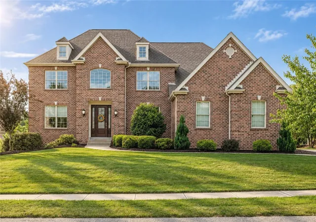 Single family home for sale at 124 Majestic Dr, Cranberry Twp, PA 16046 | MLS# 1766555