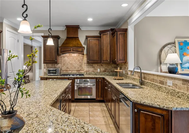 Photo 3 of Single family home for sale at 124 Majestic Dr, Cranberry Twp, PA 16046 | MLS# 1766555 | Listing updated on 2026-10-16