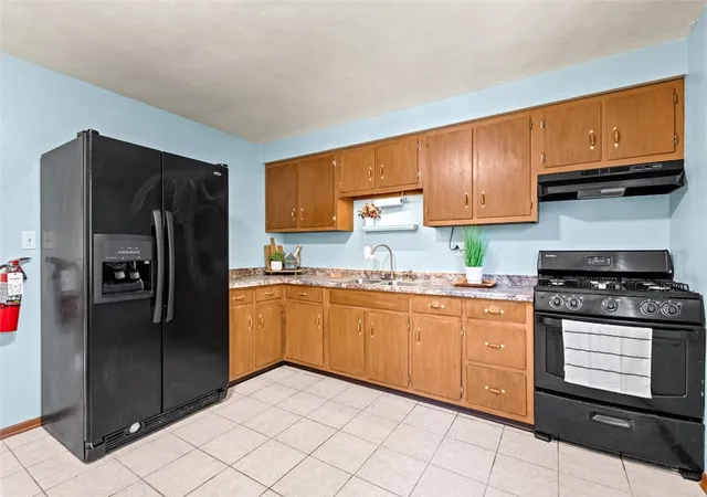 Photo 4 of Sale Pending at 538 Newport Dr, Hempfield Twp, PA 15601 | MLS# 1766539 | Listing updated on 2026-09-14