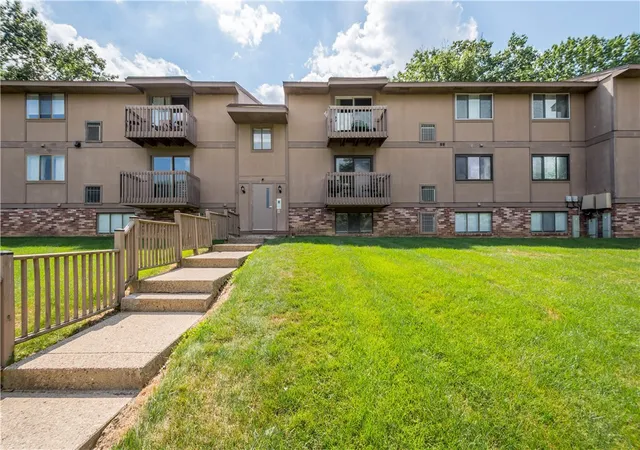 Photo 1 of Sale Pending at 2467 Brk Ledge Rd #12B, Bridgeville, PA 15017 | MLS# 1766107 | Listing updated on 2026-09-11