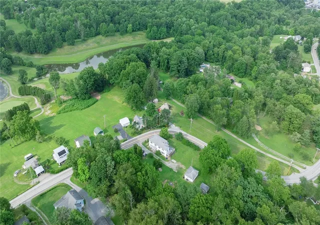 Photo 3 of Single family home for sale at 3745 Bakerstown Rd, Richland, PA 15044 | MLS# 1766431 | Listing updated on 2026-10-08