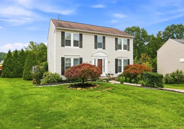 Photo 2 of Single family home for sale at 4004 Orchard Cir, Kennedy Twp, PA 15136 | MLS# 1766642 | Listing updated on 2026-09-02