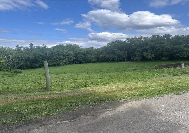 Photo 15 of Single family home for sale at 135 Cosky Ln, Rochester, PA 15074 | MLS# 1766640 | Listing updated on 2026-09-22