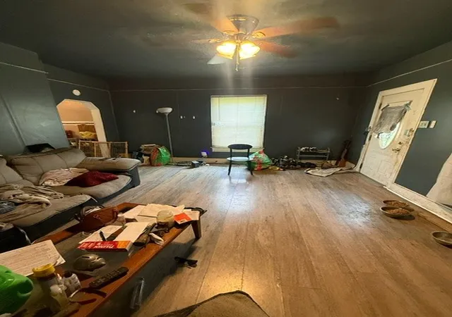 Photo 4 of Single family home for sale at 1102 Oakland Ave, Charleroi Boro, PA 15022 | MLS# 1766746 | Listing updated on 2026-09-21
