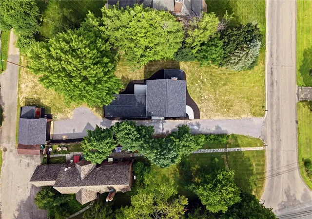 Photo 3 of Single family home for sale at 103 Belmont Rd, City Of But Ne, PA 16001 | MLS# 1766760 | Listing updated on 2026-09-28
