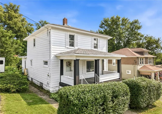 Photo 1 of Sale Pending at 364 Curtis St, Sharon, PA 16146 | MLS# 1766777 | Listing updated on 2026-09-10