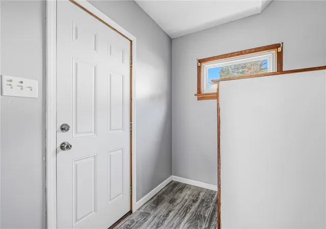 Photo 3 of Sale Pending at 364 Curtis St, Sharon, PA 16146 | MLS# 1766777 | Listing updated on 2026-09-10
