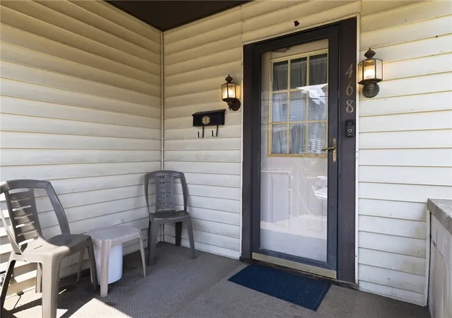 Photo 3 of Single family home for sale at 468 Park St, Rochester, PA 15074 | MLS# 1766844 | Listing updated on 2026-09-08