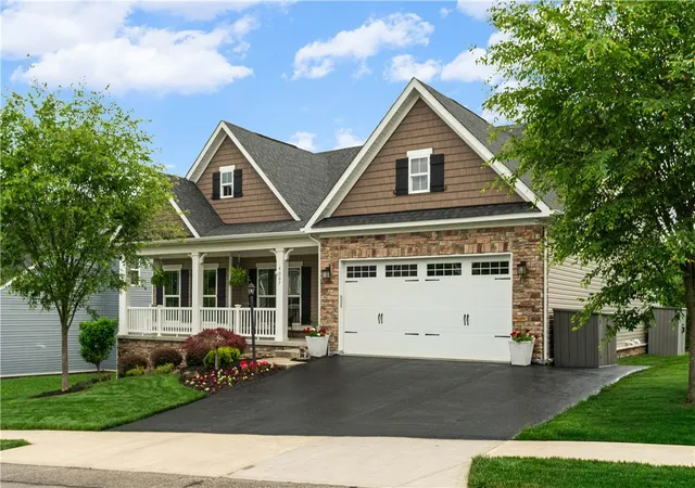 Photo 2 of Single family home for sale at 4007 Weatherburn Dr, Middlesex Twp, PA 16059 | MLS# 1766838 | Listing updated on 2026-09-07