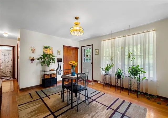 Photo 3 of Single family home for sale at 577 Route 30, Findlay Twp, PA 15126 | MLS# 1766909 | Listing updated on 2026-09-04