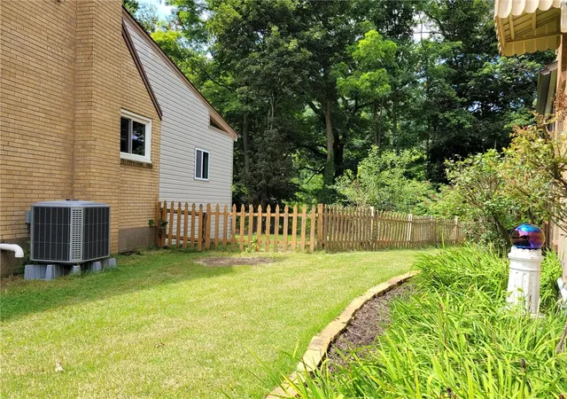 Photo 3 of Sale Pending at 5 Marie Ave, Shaler, PA 15223 | MLS# 1766972 | Listing updated on 2026-10-02